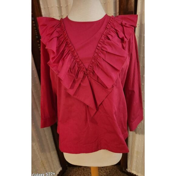 Guest Editor vintage style ruffle pink top. Buttons down the back. - Picture 1 of 10